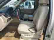 2009 Cadillac Escalade z VIN 1GYFC23209R190573, wystawiony jako Copart lot #58998865 z przebiegiem 167 019 mil mil oraz Szkoda całkowita • Salvage title. Historia ofert i sprzedaży dostępna na DreamBid. Obrazek 7.