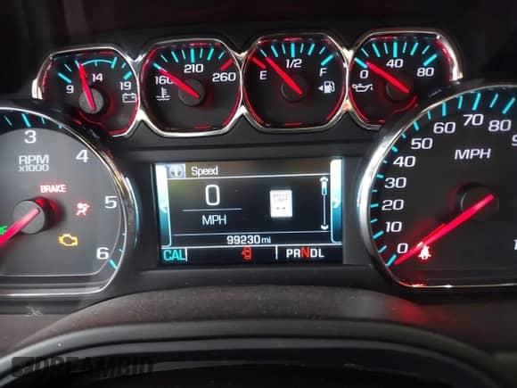 2019 Chevrolet Suburban LT z VIN 1GNSCHKC8KR378725, wystawiony jako IAAI lot #43279442 z przebiegiem 99 230 mil mil oraz . Historia ofert i sprzedaży dostępna na DreamBid. Obrazek 16.
