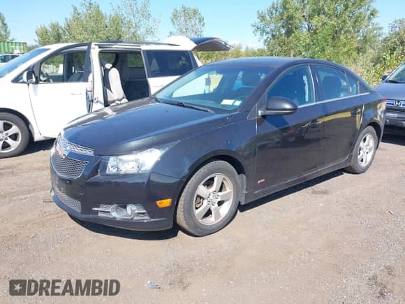 2013 Chevrolet Cruze 1LT with VIN 1G1PC5SB5D7251376, listed as a IAAI auction lot 43268097 with 113,015 mi miles and . Bid and sale history available at DreamBid. Image 2.
