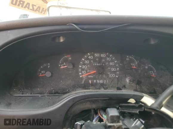 2001 Ford Econoline Cargo with VIN 1FTRE14251HA20435, listed as a Copart auction lot 44000085 with 69,015 mi miles and Salvage title. Bid and sale history available at DreamBid. Image 9.