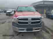 2018 Ram 1500 Tradesman z VIN 1C6RR6FG5JS324773, wystawiony jako Copart lot #84241035 z przebiegiem 81 608 mil mil oraz Szkoda całkowita • Salvage title. Historia ofert i sprzedaży dostępna na DreamBid. Obrazek 5.