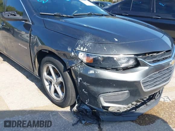 2017 Chevrolet Malibu LS с VIN 1G1ZB5ST2HF200725, выставлен на аукционе IAAI как лот 43550128 с пробегом 167 980 миль миль и . История ставок и продаж доступна на DreamBid. Изображение 6.