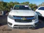 2016 Chevrolet Colorado 2WD z VIN 1GCHSAEA0G1107543, wystawiony jako IAAI lot #43441249 z przebiegiem 156 122 mil mil oraz . Historia ofert i sprzedaży dostępna na DreamBid. Obrazek 12.