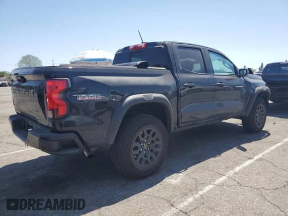 2024 Chevrolet Colorado 4WD Trail Boss с VIN 1GCPTEEK5R1144549, выставлен на аукционе Copart как лот 57279925 с пробегом 12 638 миль миль и Списание • Salvage title. История ставок и продаж доступна на DreamBid. Изображение 3.