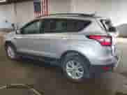 2017 Ford Escape SE z VIN 1FMCU9G91HUE87820, wystawiony jako Copart lot #80785325 z przebiegiem 118 426 mil mil oraz Szkoda całkowita • Salvage title. Historia ofert i sprzedaży dostępna na DreamBid. Obrazek 2.