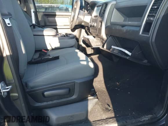 2018 Ram 1500 Tradesman с VIN 1C6RR7FT5JS351510, выставлен на аукционе IAAI как лот 41975886 с пробегом 103 501 миль миль и . История ставок и продаж доступна на DreamBid. Изображение 5.