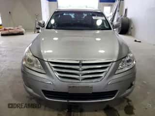 2009 Hyundai Genesis z VIN KMHGC46F69U055403, wystawiony jako Copart lot #72923634 z przebiegiem 177 195 mil mil oraz Czysty tytuł • Clean title. Historia ofert i sprzedaży dostępna na DreamBid. Obrazek 5.