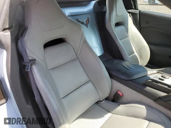 2017 Chevrolet Corvette 1LT с VIN 1G1YB3D73H5112076, выставлен на аукционе Copart как лот 63639715 с пробегом 62 927 миль миль и Списание • Salvage title. История ставок и продаж доступна на DreamBid. Изображение 10.