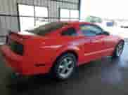 2006 Ford Mustang GT Deluxe с VIN 1ZVFT82H765120194, выставлен на аукционе Copart как лот 69232235 с пробегом 89 604 миль миль и Чистый • Clean title. История ставок и продаж доступна на DreamBid. Изображение 3.