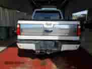 2016 Ford F-250 Lariat z VIN 1FT7W2BT5GEB75079, wystawiony jako Copart lot #84063405 z przebiegiem 220 901 mil mil oraz Szkoda całkowita • Salvage title. Historia ofert i sprzedaży dostępna na DreamBid. Obrazek 6.