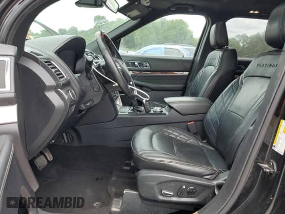 2018 Ford Explorer Platinum с VIN 1FM5K8HT5JGC80743, выставлен на аукционе Copart как лот 61615395 с пробегом 133 684 миль миль и Списание • Salvage title. История ставок и продаж доступна на DreamBid. Изображение 7.