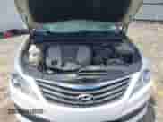 2017 Hyundai Azera Limited z VIN KMHFH4JGXHA588500, wystawiony jako IAAI lot #42888010 z przebiegiem 131 310 mil mil oraz . Historia ofert i sprzedaży dostępna na DreamBid. Obrazek 10.