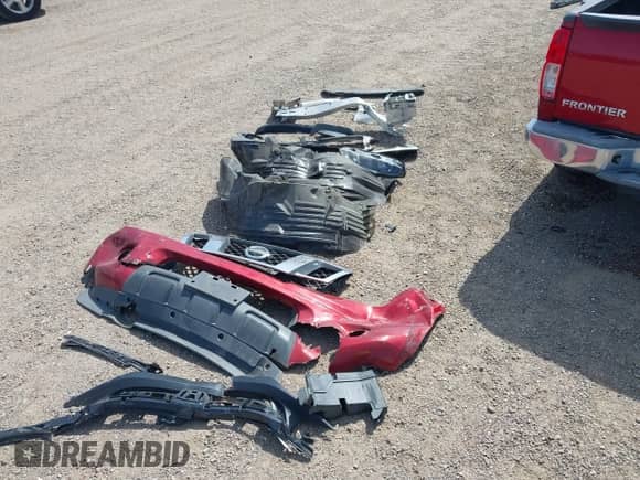 2014 Nissan Frontier S z VIN 1N6AD0EV6EN713554, wystawiony jako IAAI lot #42465499 z przebiegiem 132 599 mil mil oraz . Historia ofert i sprzedaży dostępna na DreamBid. Obrazek 12.