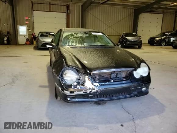 2002 Mercedes-Benz C 230/260/280/320 with VIN WDBRN47J42A341699, listed as a Copart auction lot 82357625 with 110,886 mi miles and Salvage title. Bid and sale history available at DreamBid. Image 13.