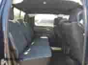 2021 Ram 1500 Big Horn z VIN 1C6SRFMTXMN562364, wystawiony jako Copart lot #55867085 z przebiegiem 77 000 mil mil oraz Szkoda całkowita • Salvage title. Historia ofert i sprzedaży dostępna na DreamBid. Obrazek 10.