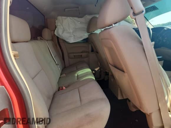 2011 Chevrolet Silverado 1500 LT z VIN 1GCRKSE37BZ230777, wystawiony jako Copart lot #62737375 z przebiegiem Nie podano mil oraz Szkoda całkowita • Salvage title. Historia ofert i sprzedaży dostępna na DreamBid. Obrazek 10.