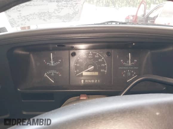 1994 Ford Econoline Cargo with VIN 1FDEE14N0RHB51904, listed as a IAAI auction lot 42552613 with 141,192 mi miles and . Bid and sale history available at DreamBid. Image 15.