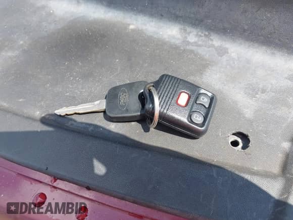 2003 Ford F-150 XL z VIN 1FTRX18L53NA32926, wystawiony jako IAAI lot #43262614 z przebiegiem Nie podano mil oraz . Historia ofert i sprzedaży dostępna na DreamBid. Obrazek 11.