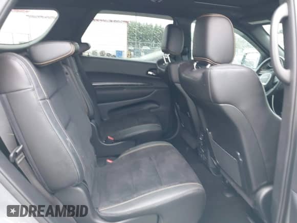 2025 Dodge Durango R/T Plus с VIN 1C4SDJCT2SC502289, выставлен на аукционе IAAI как лот 42920892 с пробегом 8 393 миль миль и . История ставок и продаж доступна на DreamBid. Изображение 8.