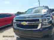 2019 Chevrolet Suburban LT z VIN 1GNSCHKC9KR386770, wystawiony jako IAAI lot #42509089 z przebiegiem 104 678 mil mil oraz . Historia ofert i sprzedaży dostępna na DreamBid. Obrazek 12.