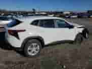 2024 Chevrolet Trax LS с VIN KL77LFE21RC142840, выставлен на аукционе Copart как лот 83787284 с пробегом Не указан миль и Списание • Salvage title. История ставок и продаж доступна на DreamBid. Изображение 3.