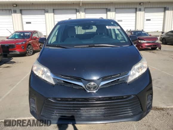 2018 Toyota Sienna LE with VIN 5TDKZ3DC9JS948285, listed as a Copart auction lot 82350405 with 239,754 mi miles and Salvage title. Bid and sale history available at DreamBid. Image 5.