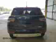 2018 Jeep Compass Latitude z VIN 3C4NJCBB4JT300597, wystawiony jako Copart lot #66978695 z przebiegiem 87 685 mil mil oraz Szkoda całkowita • Salvage title. Historia ofert i sprzedaży dostępna na DreamBid. Obrazek 6.