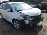 2017 Toyota Sienna LE Auto Access Seat z VIN 5TDKZ3DC4HS858715, wystawiony jako Copart lot #66798095 z przebiegiem 134 643 mil mil oraz Szkoda całkowita • Salvage title. Historia ofert i sprzedaży dostępna na DreamBid. Obrazek 15.