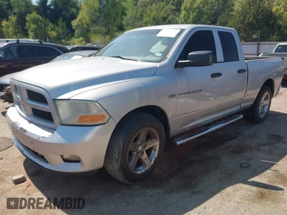 2012 Ram 1500 Express с VIN 1C6RD6FT8CS157162, выставлен на аукционе IAAI как лот 43098172 с пробегом 265 807 миль миль и . История ставок и продаж доступна на DreamBid. Изображение 2.
