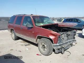 1999 Chevrolet Tahoe с VIN 1GNEC13R9XJ341261, выставлен на аукционе IAAI как лот 41741710 с пробегом 234 676 миль миль и . История ставок и продаж доступна на DreamBid. Изображение 1.