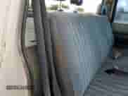 1994 GMC Sierra 1500 z VIN 1GTDC14Z1RZ501012, wystawiony jako Copart lot #68832095 z przebiegiem 94 450 mil mil oraz Szkoda całkowita • Salvage title. Historia ofert i sprzedaży dostępna na DreamBid. Obrazek 10.