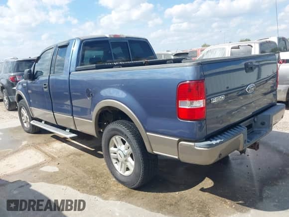 2004 Ford F-150 XLT with VIN 1FTPX14504NA68863, listed as a IAAI auction lot 43353453 with 232,150 mi miles and . Bid and sale history available at DreamBid. Image 3.