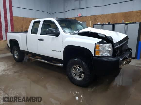 2009 Chevrolet Silverado 2500HD Work Truck z VIN 1GCHK49K79E153323, wystawiony jako Copart lot #55990715 z przebiegiem 190 933 mil mil oraz Czysty tytuł • Clean title. Historia ofert i sprzedaży dostępna na DreamBid. Obrazek 4.