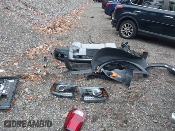 2018 Ram 1500 Rebel z VIN 1C6RR7YT2JS134820, wystawiony jako IAAI lot #40931182 z przebiegiem 56 427 mil mil oraz . Historia ofert i sprzedaży dostępna na DreamBid. Obrazek 12.