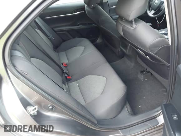 2019 Toyota Camry LE с VIN 4T1B11HK2KU854058, выставлен на аукционе IAAI как лот 43392890 с пробегом 35 838 миль миль и . История ставок и продаж доступна на DreamBid. Изображение 8.