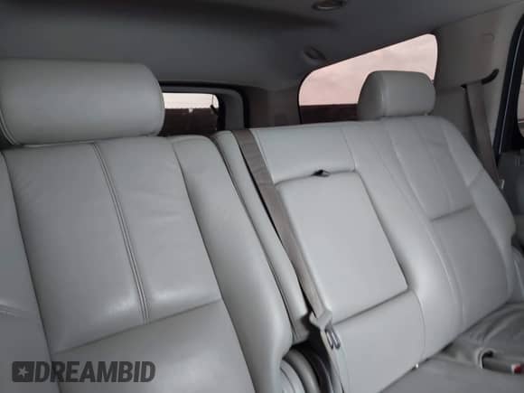 2010 Chevrolet Tahoe LT с VIN 1GNUCBE01AR214478, выставлен на аукционе IAAI как лот 42827366 с пробегом 193 673 миль миль и . История ставок и продаж доступна на DreamBid. Изображение 8.