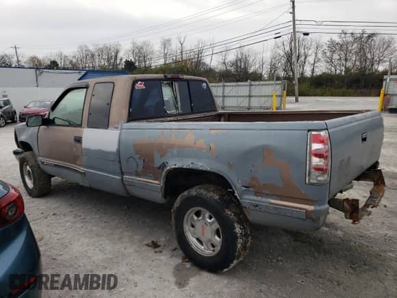 1995 Chevrolet Silverado 2500 с VIN 1GCFK29K4SE105201, выставлен на аукционе Copart как лот 80766284 с пробегом 147 805 миль миль и Списание • Salvage title. История ставок и продаж доступна на DreamBid. Изображение 2.