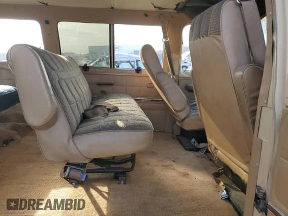 1984 Ford Econoline Cargo with VIN 1FMDE11F6EHA00696, listed as a Copart auction lot 42339305 with 40,518 mi miles and Salvage title. Bid and sale history available at DreamBid. Image 12.