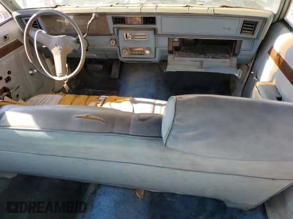 1978 Chevrolet Impala с VIN 1L69U8C118795, выставлен на аукционе Copart как лот 71737725 с пробегом 42 927 миль миль и Списание • Salvage title. История ставок и продаж доступна на DreamBid. Изображение 8.