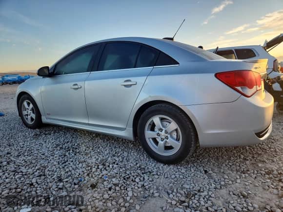 2015 Chevrolet Cruze LT with VIN 1G1PC5SBXF7155035, listed as a Copart auction lot 90405955 with 113,127 mi miles and Clean title. Bid and sale history available at DreamBid. Image 2.
