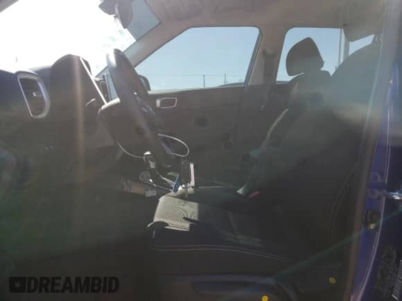 2021 Hyundai Venue SEL с VIN KMHRC8A3XMU129699, выставлен на аукционе Copart как лот 44645253 с пробегом 11 607 миль миль и . История ставок и продаж доступна на DreamBid. Изображение 7.