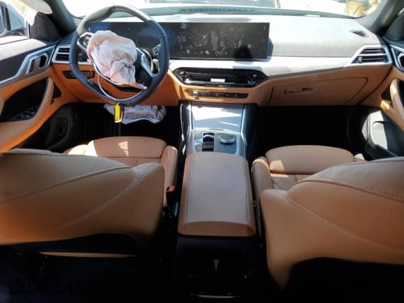 2025 BMW i4 eDrive40 с VIN WBY23HD01SFU78144, выставлен на аукционе Copart как лот 68218325 с пробегом Не указан миль и Списание • Salvage title. История ставок и продаж доступна на DreamBid. Изображение 8.