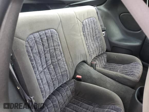 2001 Chevrolet Camaro z VIN 2G1FP22K312125292, wystawiony jako Copart lot #73181174 z przebiegiem Nie podano mil oraz Szkoda całkowita • Salvage title. Historia ofert i sprzedaży dostępna na DreamBid. Obrazek 10.