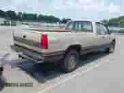 1988 Chevrolet Silverado 2500 с VIN 2GCFK29K6J1202951, выставлен на аукционе IAAI как лот 42551862 с пробегом 428 372 миль миль и . История ставок и продаж доступна на DreamBid. Изображение 4.