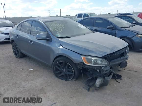 2017 Volvo S60 Dynamic с VIN YV126MFL7H2420929, выставлен на аукционе IAAI как лот 43292833 с пробегом 107 144 миль миль и . История ставок и продаж доступна на DreamBid. Изображение 1.