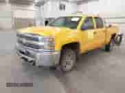 2015 Chevrolet Silverado 2500HD Work Truck z VIN 1GC1KUEG7FF622225, wystawiony jako IAAI lot #42516923 z przebiegiem 71 555 mil mil oraz . Historia ofert i sprzedaży dostępna na DreamBid. Obrazek 19.
