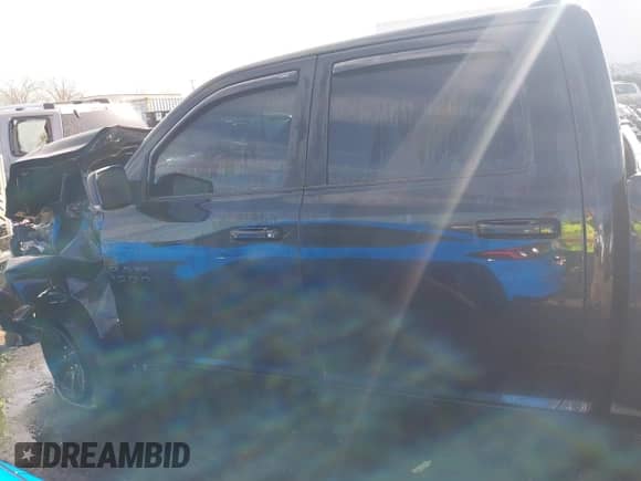 2018 Ram 1500 Rebel with VIN 1C6RR7YTXJS112242, listed as a IAAI auction lot 41664252 with 147,630 mi miles and . Bid and sale history available at DreamBid. Image 14.