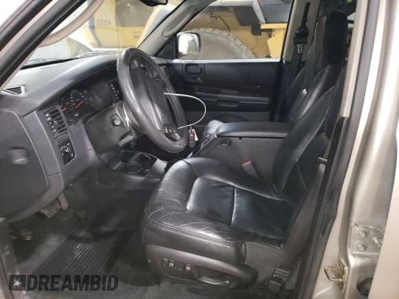2001 Dodge Durango with VIN 1B4HS28N91F618311, listed as a Copart auction lot 68714035 with 96,786 mi miles and Salvage title. Bid and sale history available at DreamBid. Image 7.
