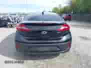 2018 Hyundai Ioniq SEL z VIN KMHC75LC9JU066421, wystawiony jako IAAI lot #43461004 z przebiegiem 142 373 mil mil oraz . Historia ofert i sprzedaży dostępna na DreamBid. Obrazek 17.