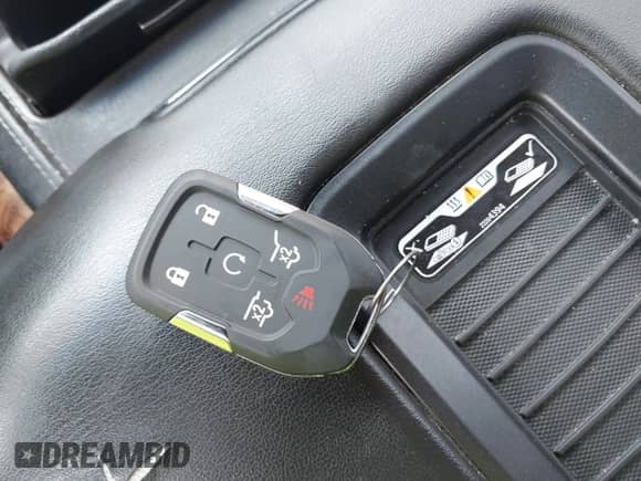 2017 Chevrolet Suburban Premier с VIN 1GNSKJKC6HR232276, выставлен на аукционе IAAI как лот 42381884 с пробегом 166 686 миль миль и . История ставок и продаж доступна на DreamBid. Изображение 11.